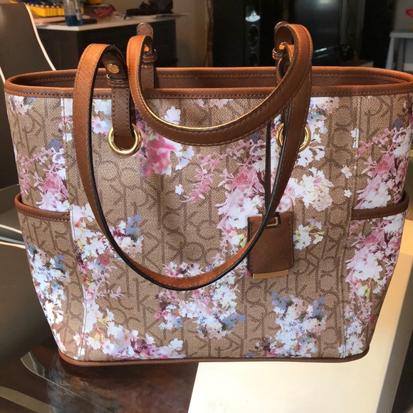 Calvin Klein Handbags - Calvin Klein Brown Floral Tote Bag 👜